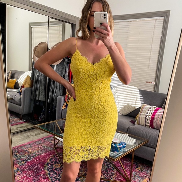 Lulus Dresses & Skirts - Lulus Yellow Lace Mini Dress Size Small